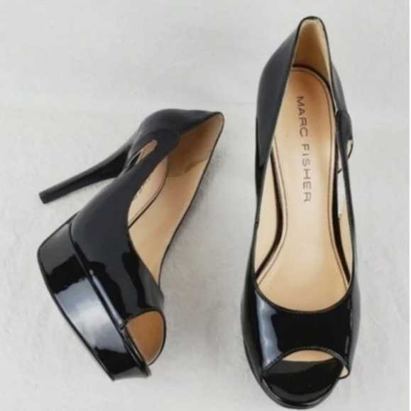 Marc Fisher Black Peep Toe Heels - Picture 1 of 8